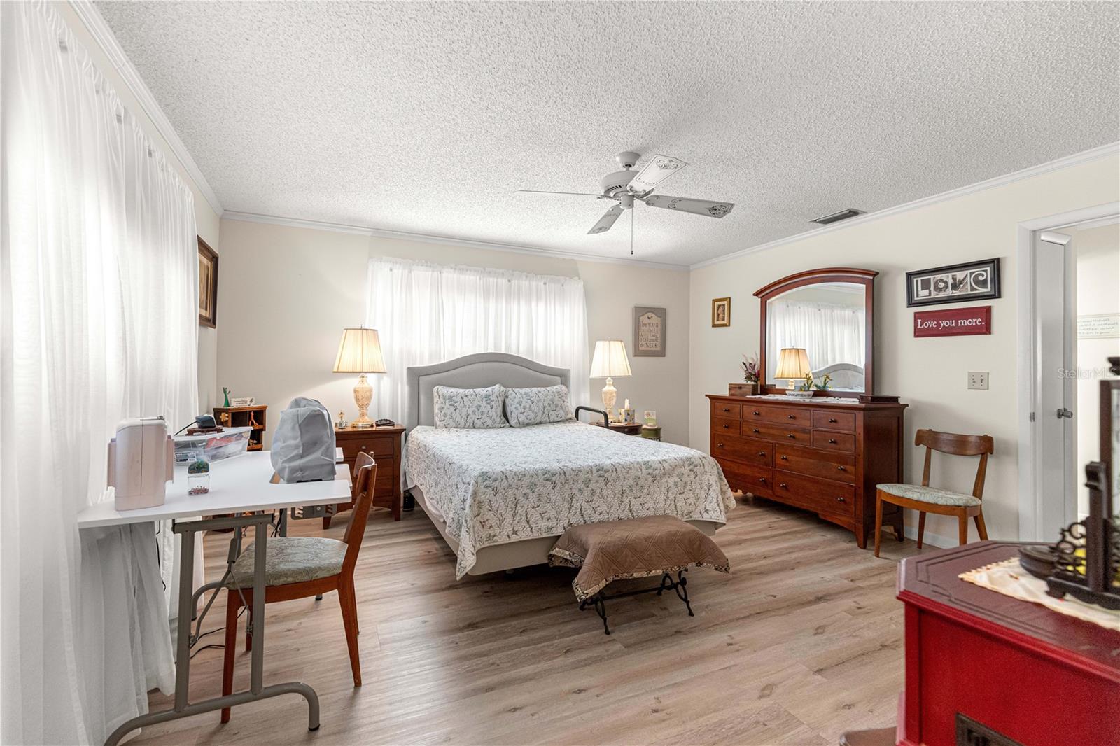 ON TOP OF THE WORLD - Residential