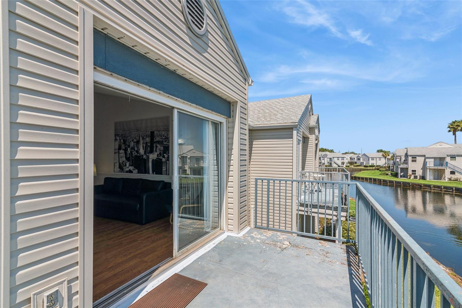DOCKSIDE CONDO - Residential