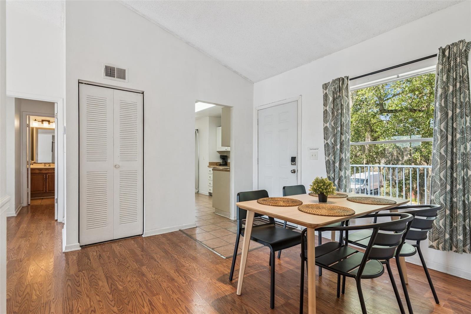DOCKSIDE CONDO - Residential