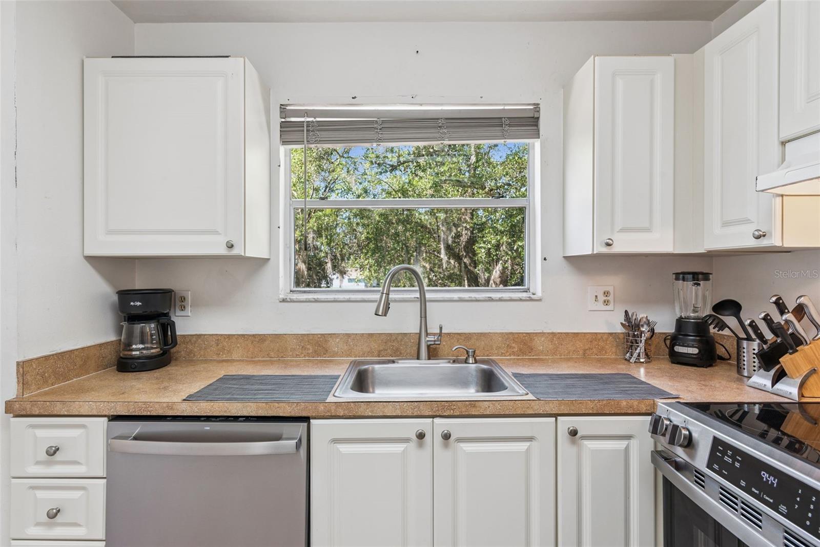 DOCKSIDE CONDO - Residential