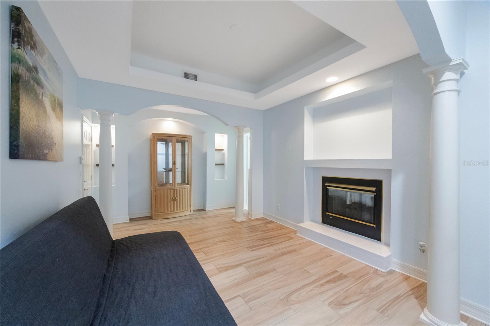 13606 EAGLES WALK DRIVE