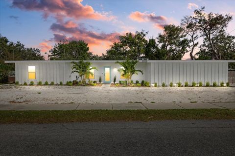 2069 BOUGAINVILLEA STREET SARASOTA FL 34239