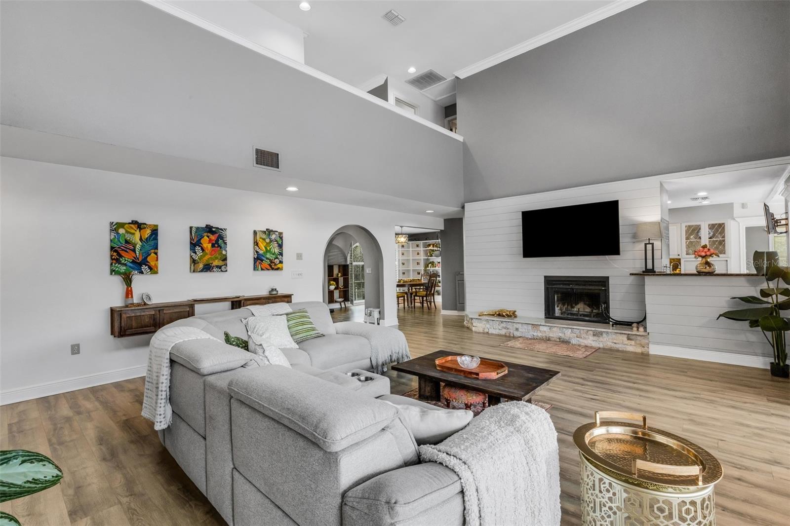 6054 CRICKET DRIVE