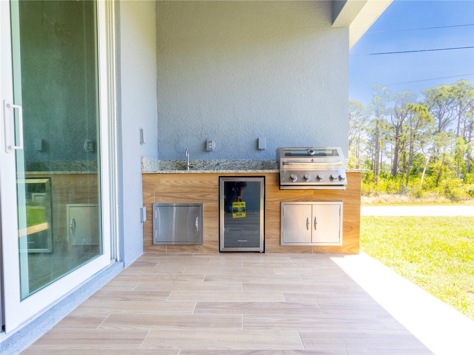 9443 HALLENDALE DRIVE