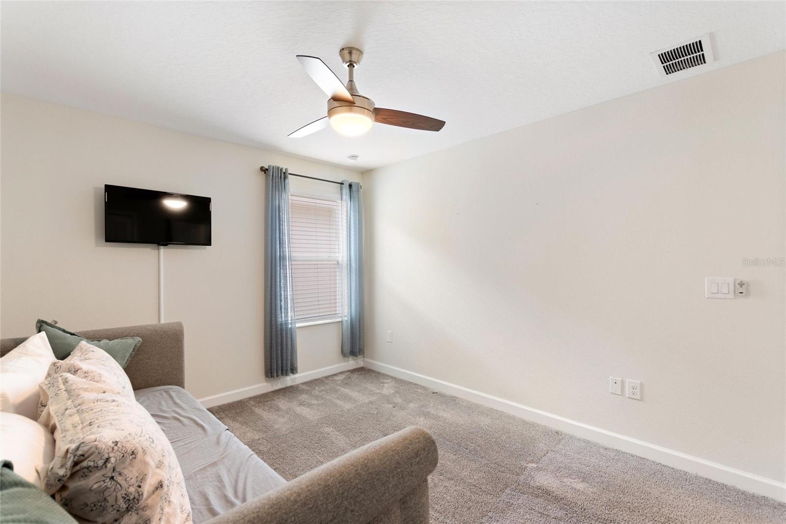 STONEYBROOK SOUTH NORTH PRCL PH 1 - Residential Lease