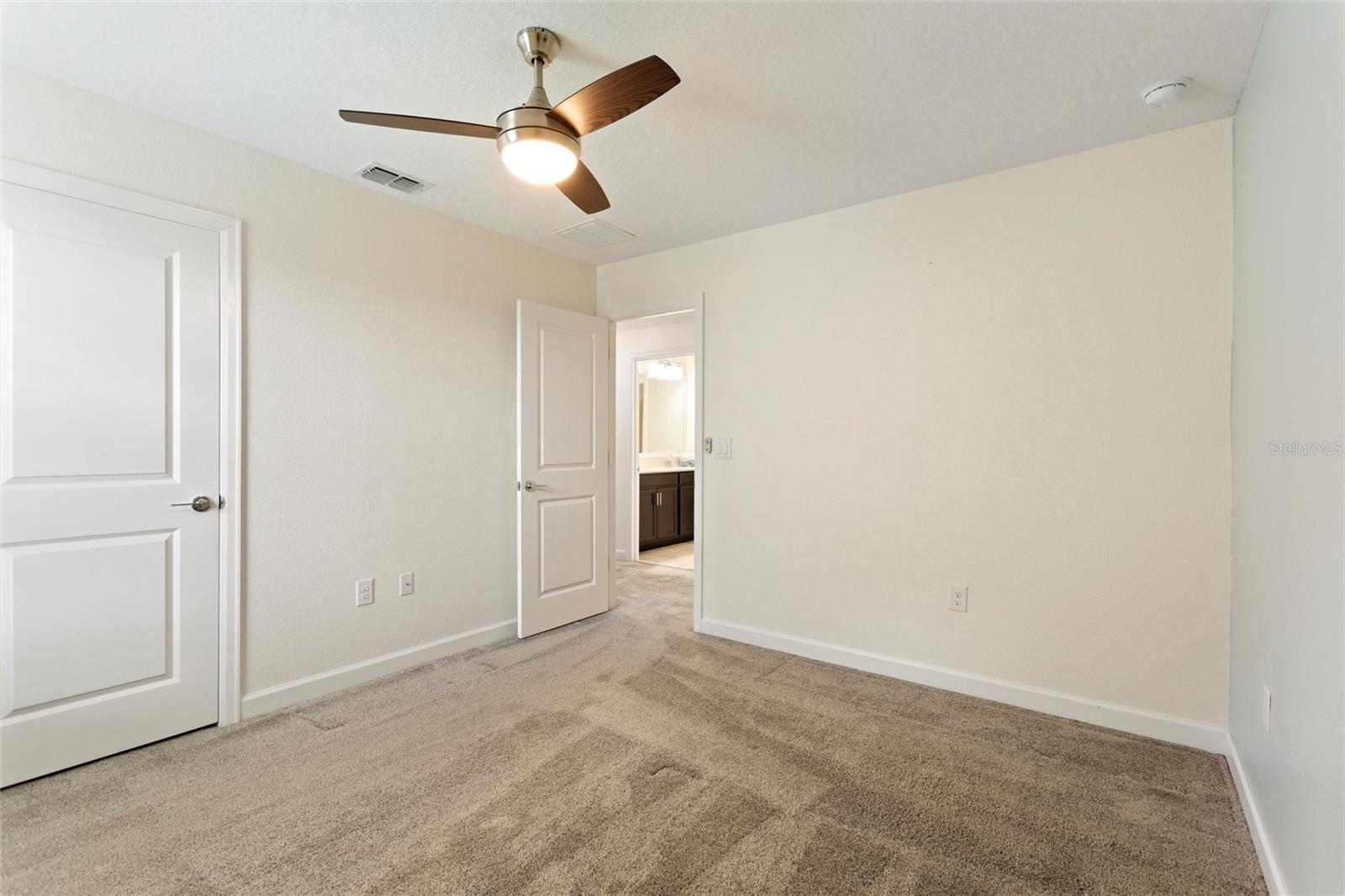 STONEYBROOK SOUTH NORTH PRCL PH 1 - Residential Lease