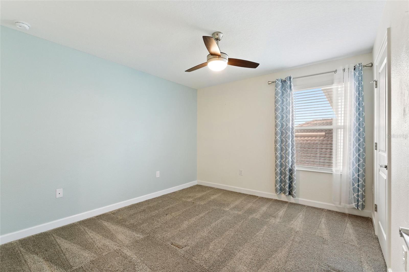 STONEYBROOK SOUTH NORTH PRCL PH 1 - Residential Lease