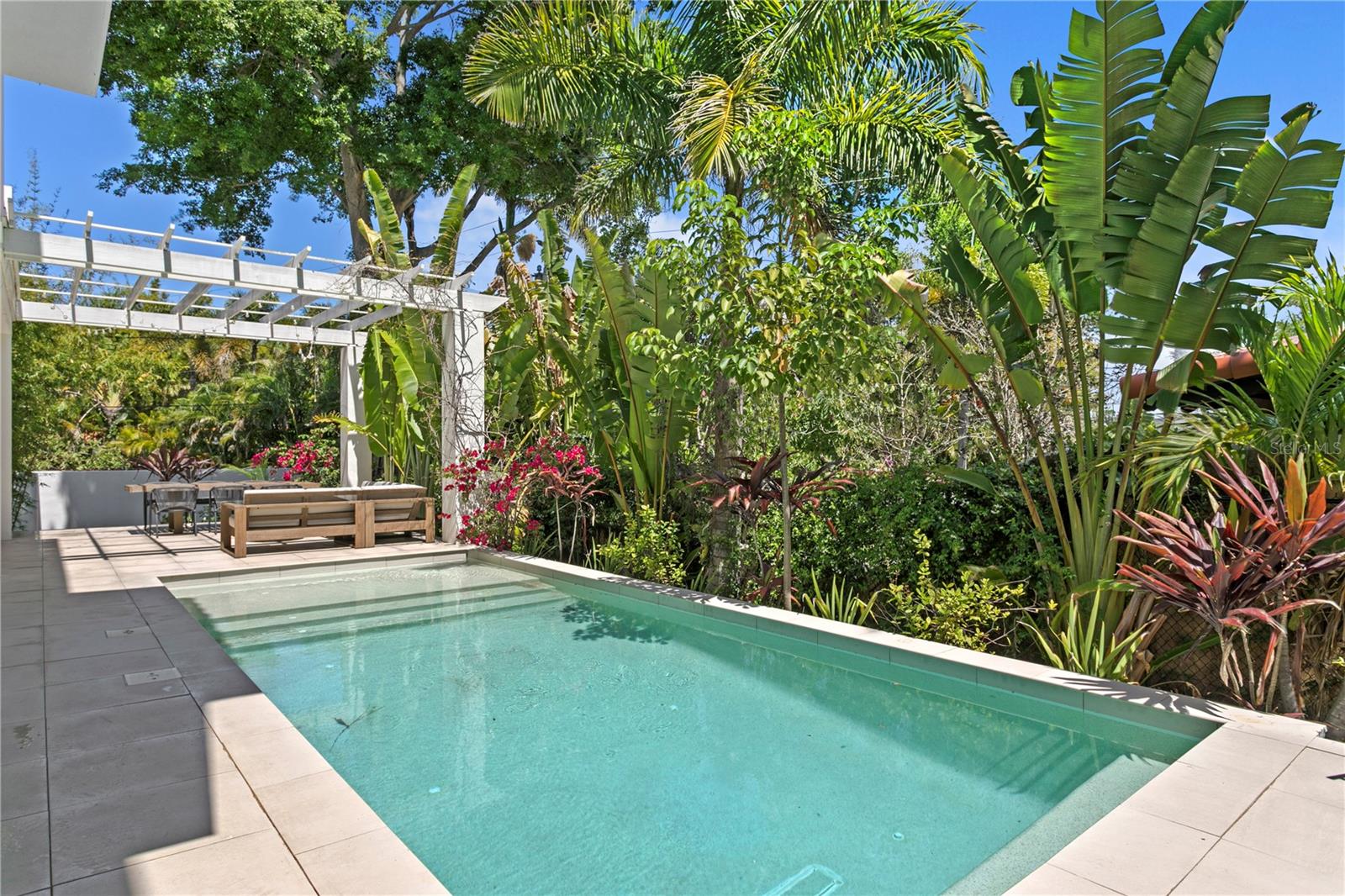 GRANADA TERRACE ADD - Residential