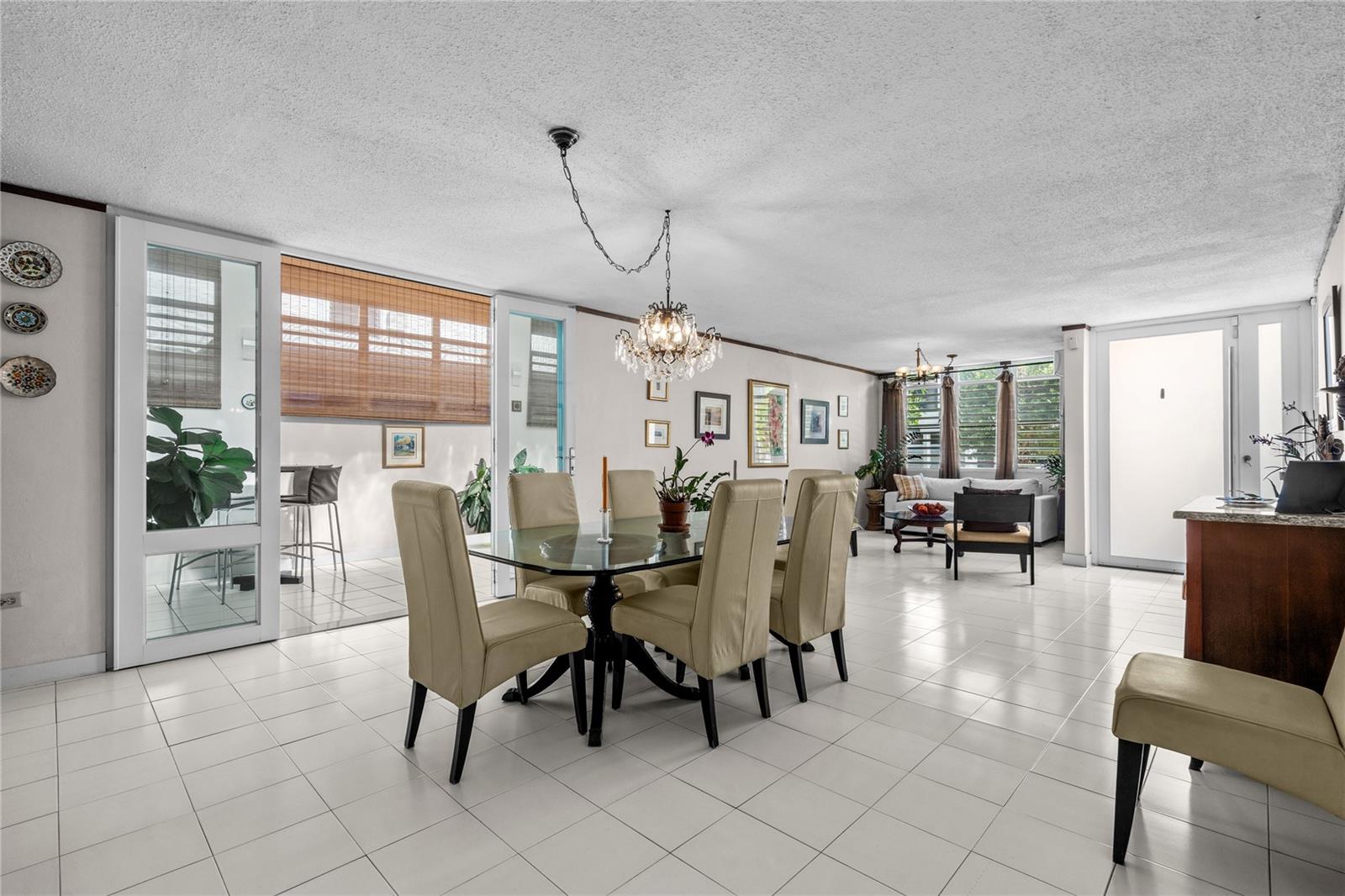 HILL MANSIONS - Residential