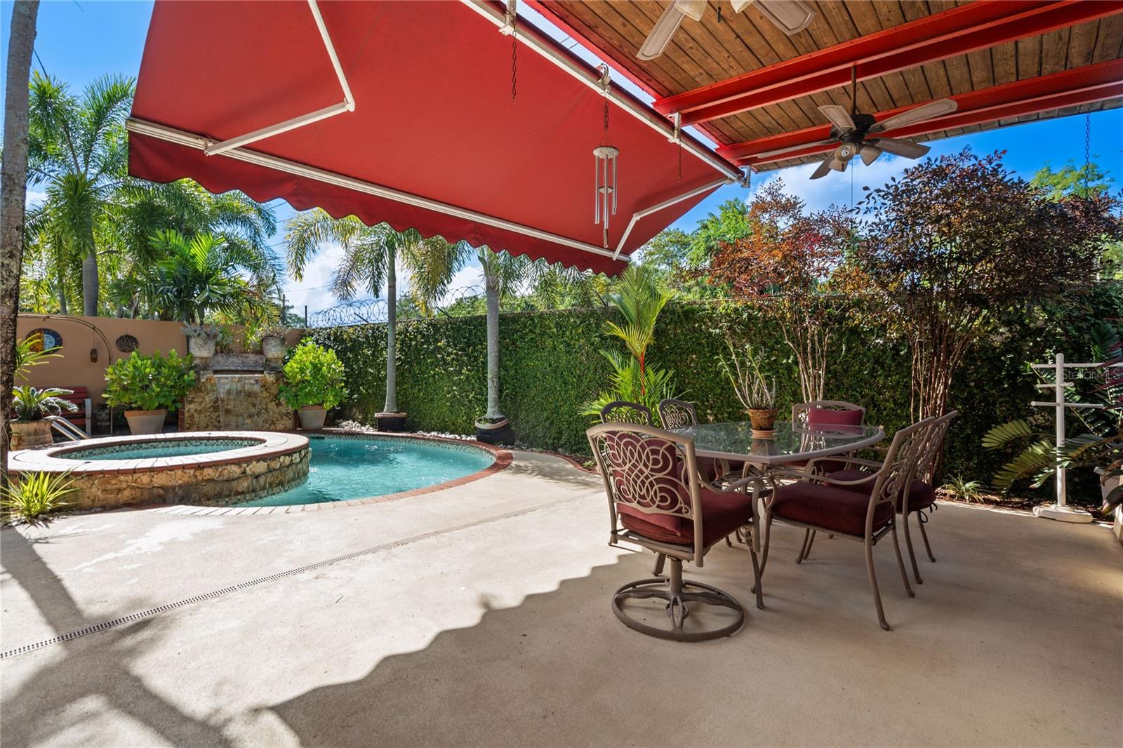 HILL MANSIONS - Residential