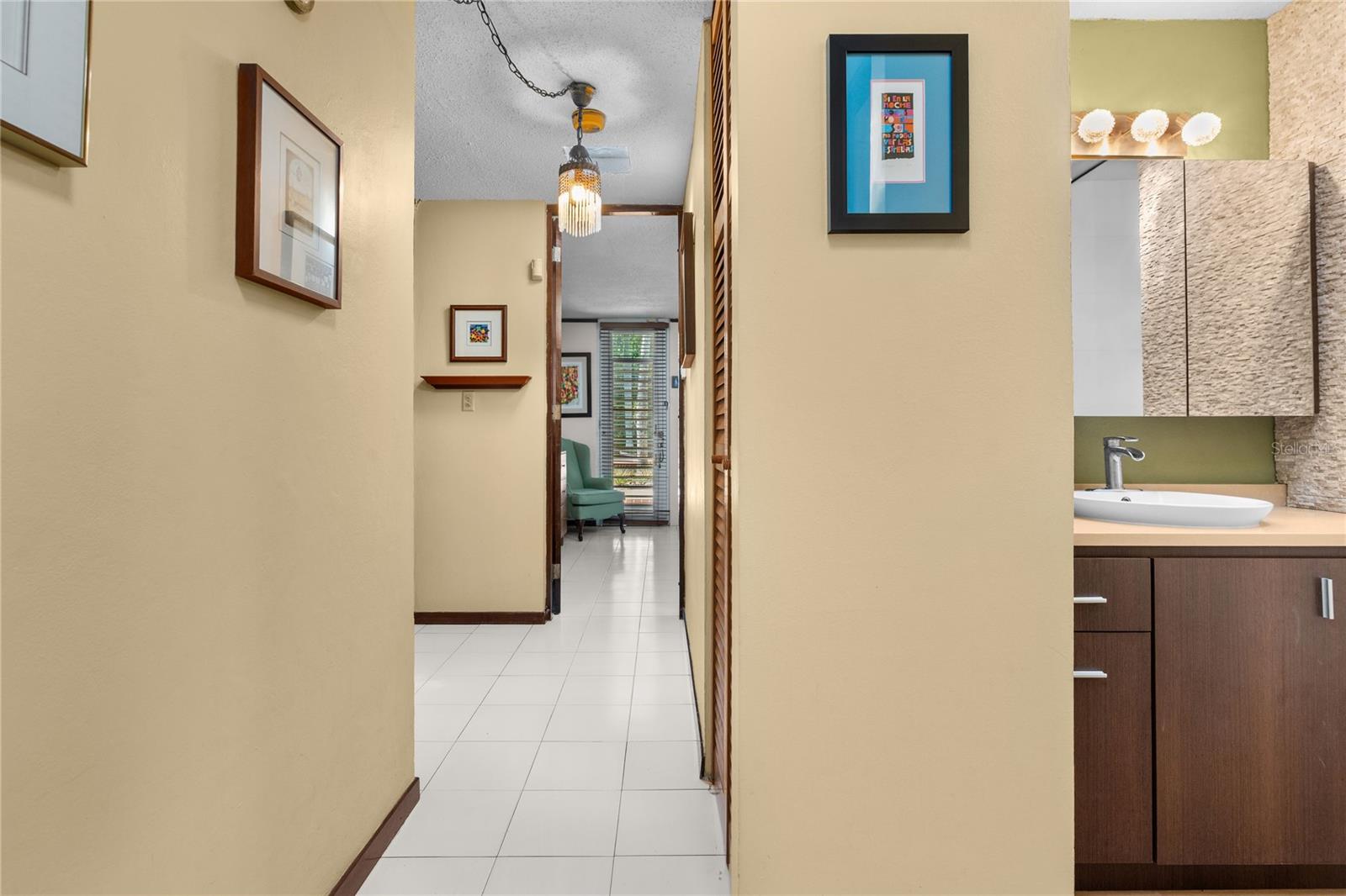 HILL MANSIONS - Residential