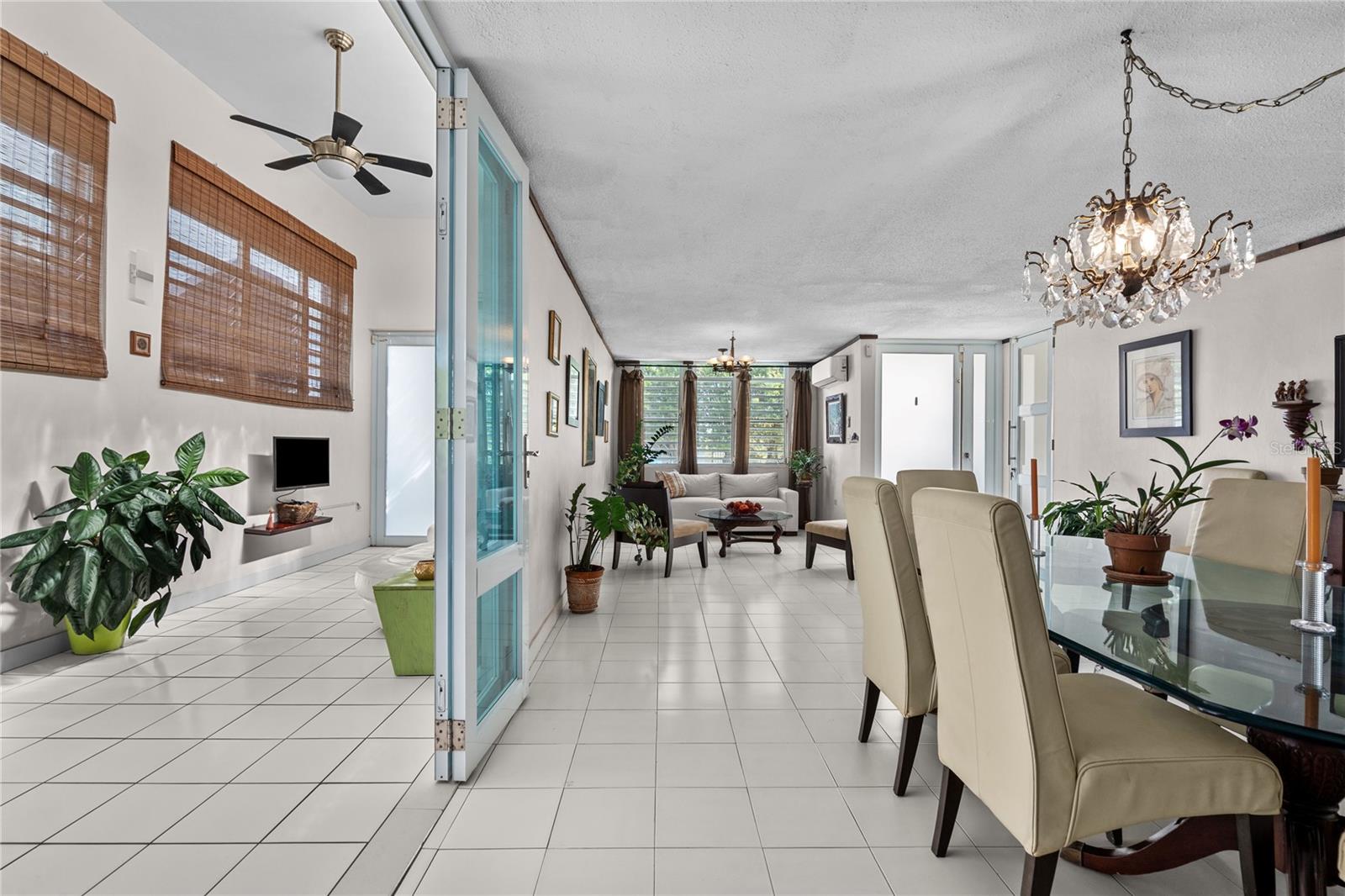 HILL MANSIONS - Residential