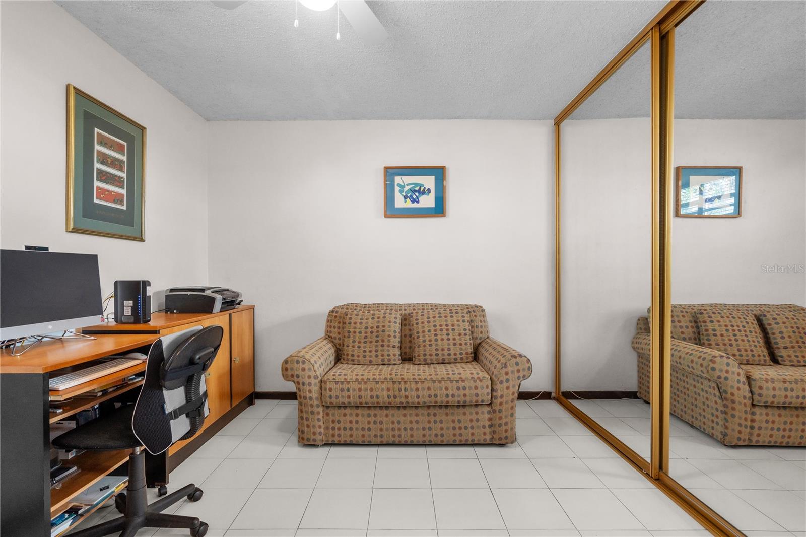 HILL MANSIONS - Residential