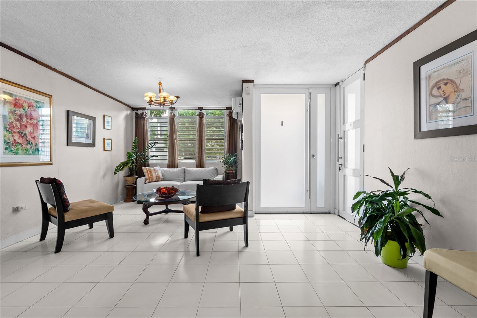 HILL MANSIONS - Residential