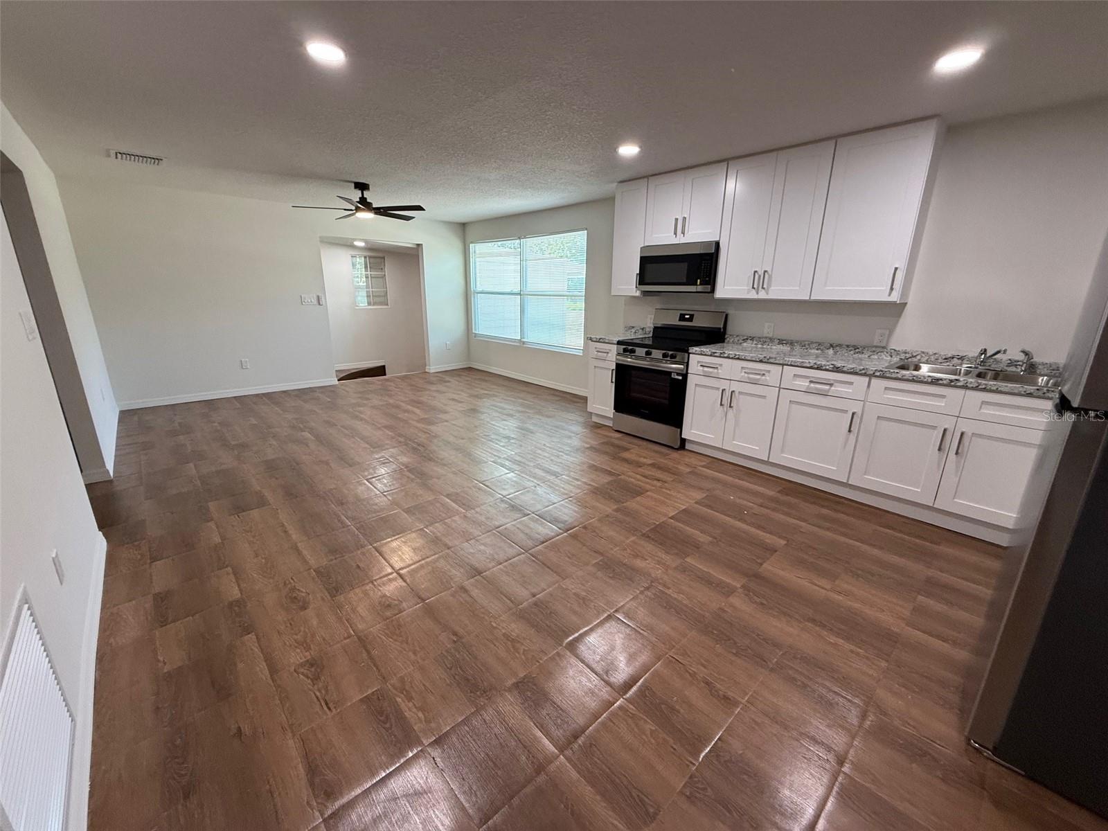 SOUTHLAND TERRACE - Residential Lease