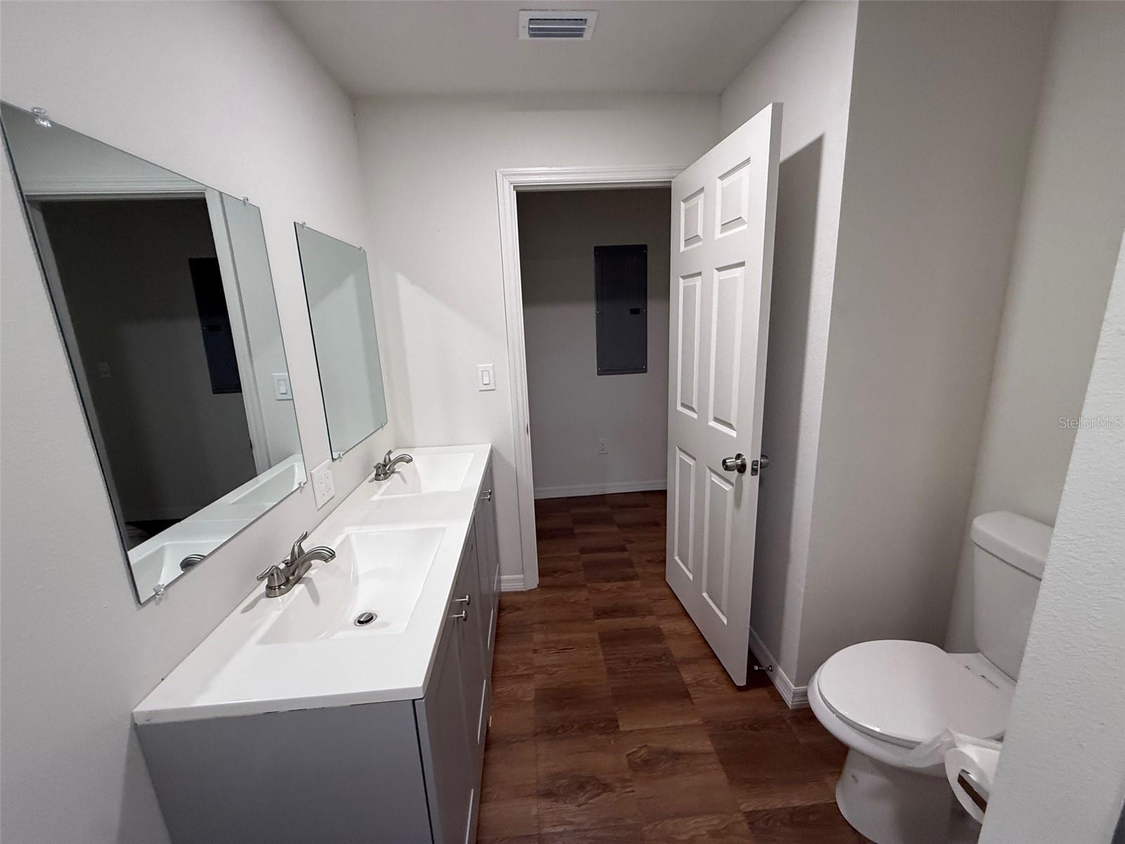 SOUTHLAND TERRACE - Residential Lease