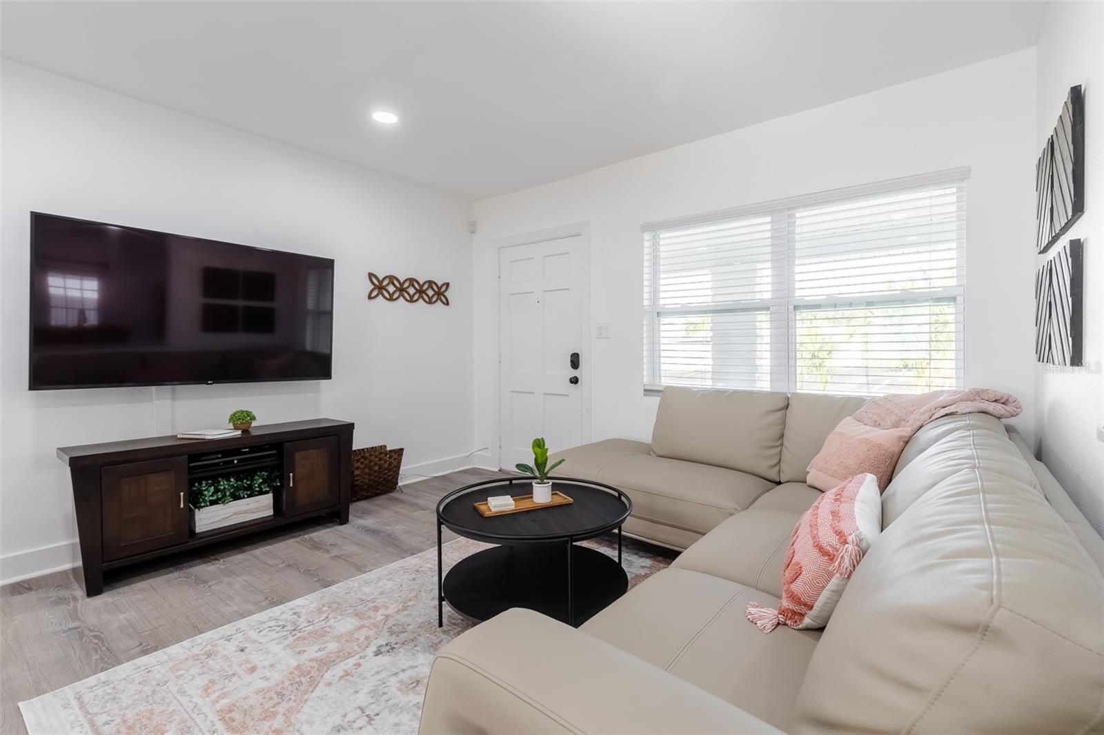 SOUTHLAND ADD - Land