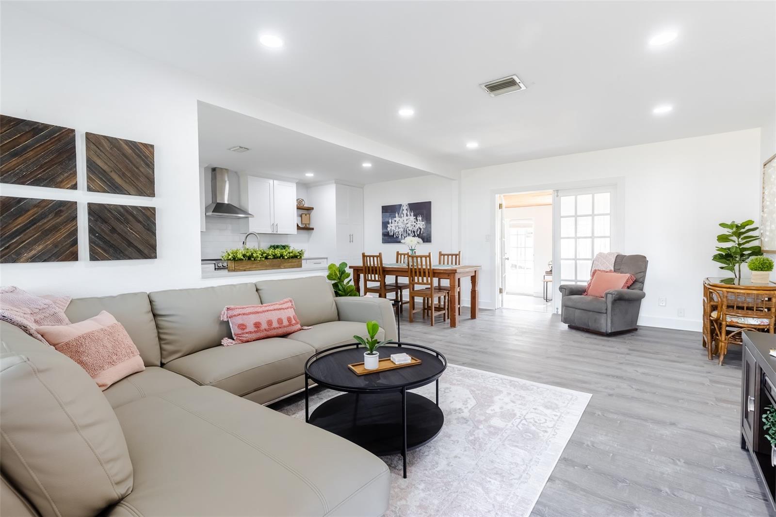 SOUTHLAND ADD - Land