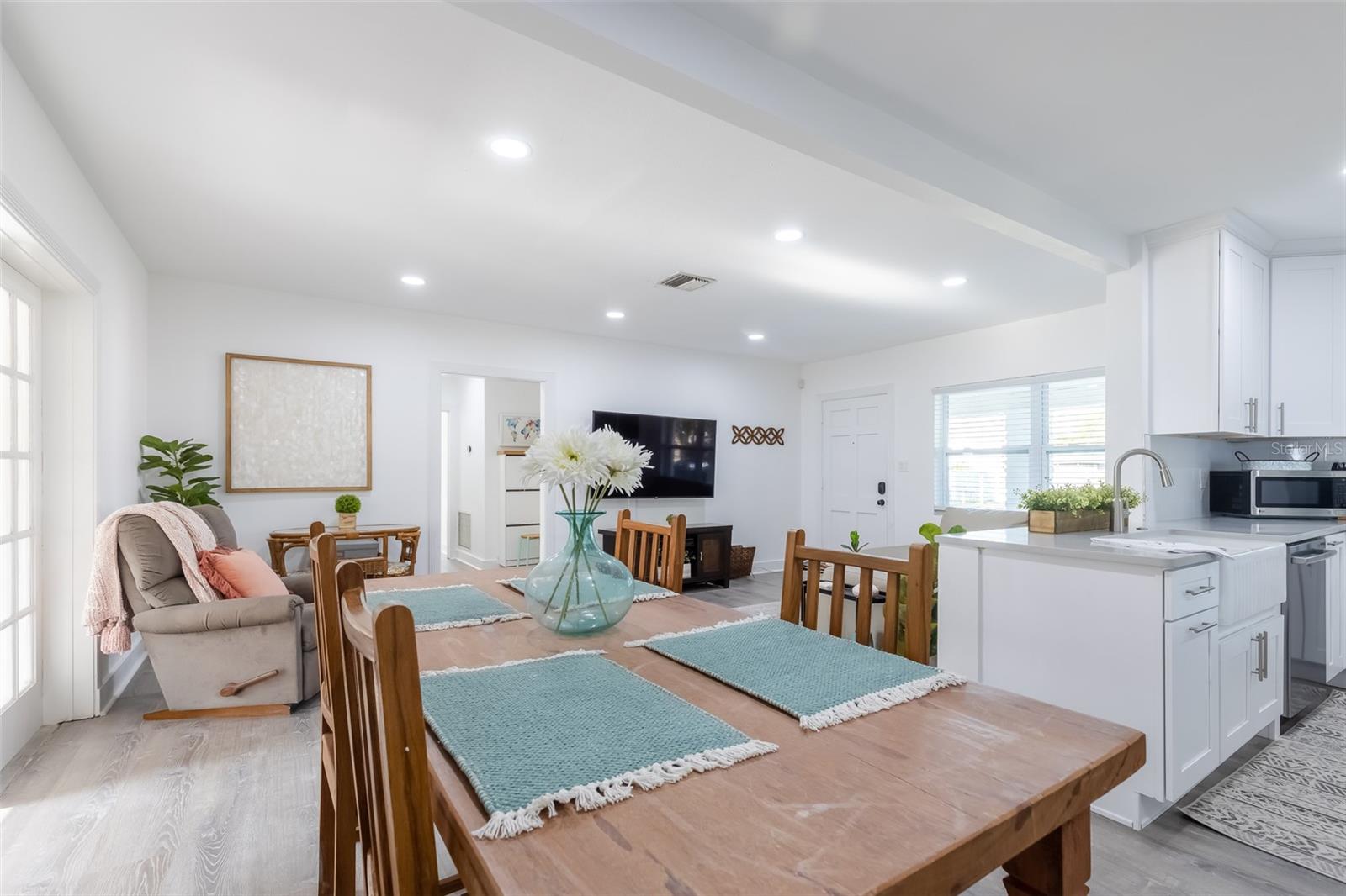 SOUTHLAND ADD - Land