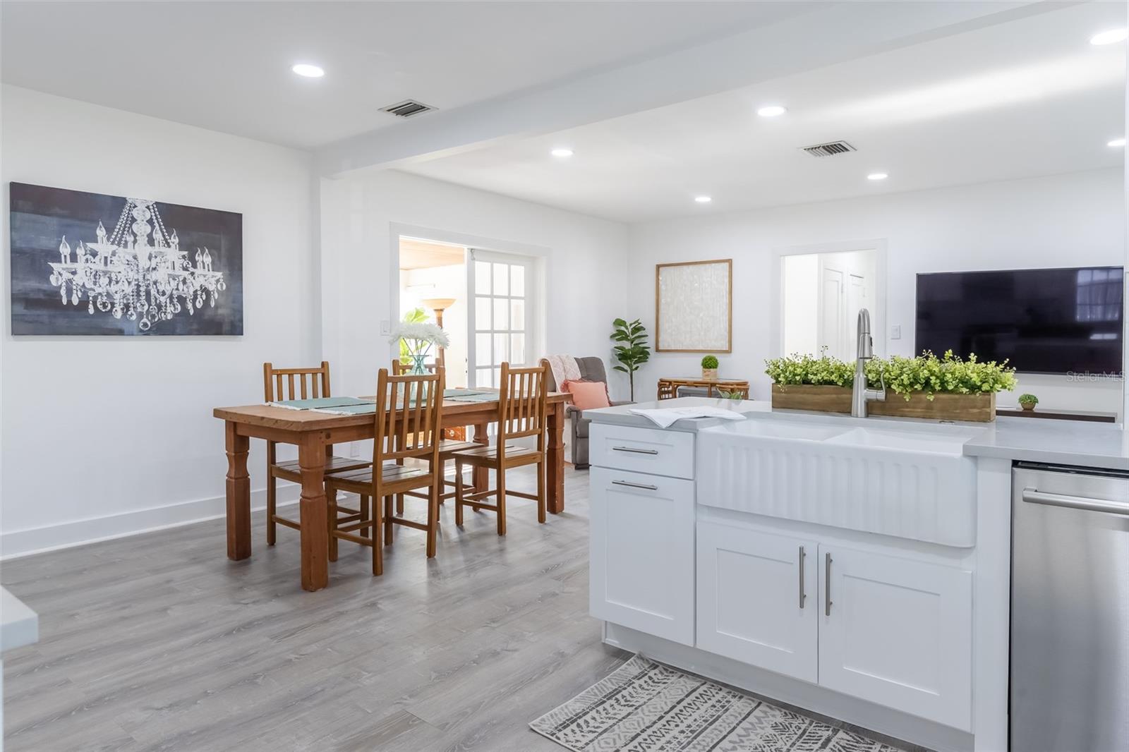 SOUTHLAND ADD - Land