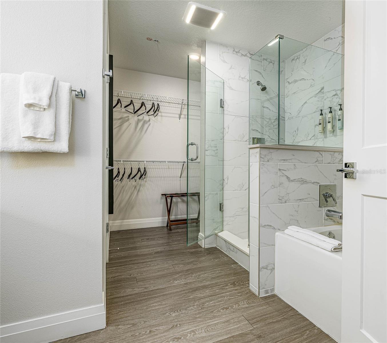 GROVE RESIDENCE & SPA HOTEL CONDO II - Residential