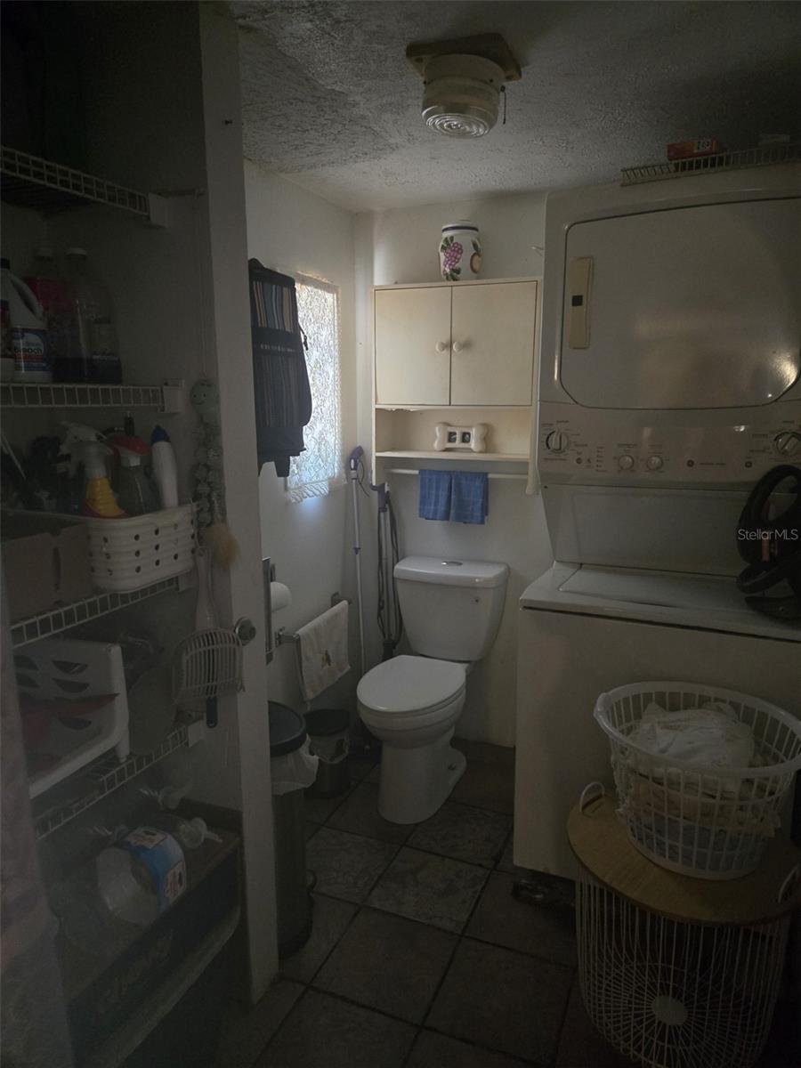 MOBILE VILLAGE - Residential
