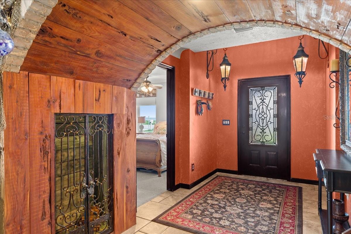 ORMOND BEACH PLAZA - Residential