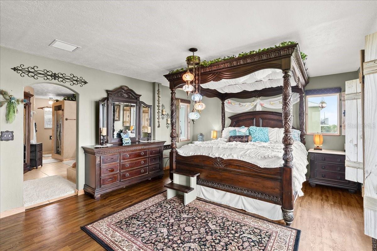 ORMOND BEACH PLAZA - Residential