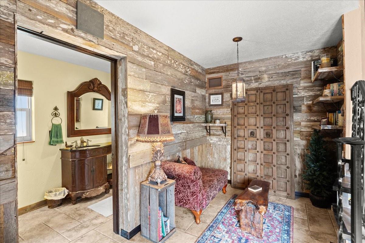 ORMOND BEACH PLAZA - Residential