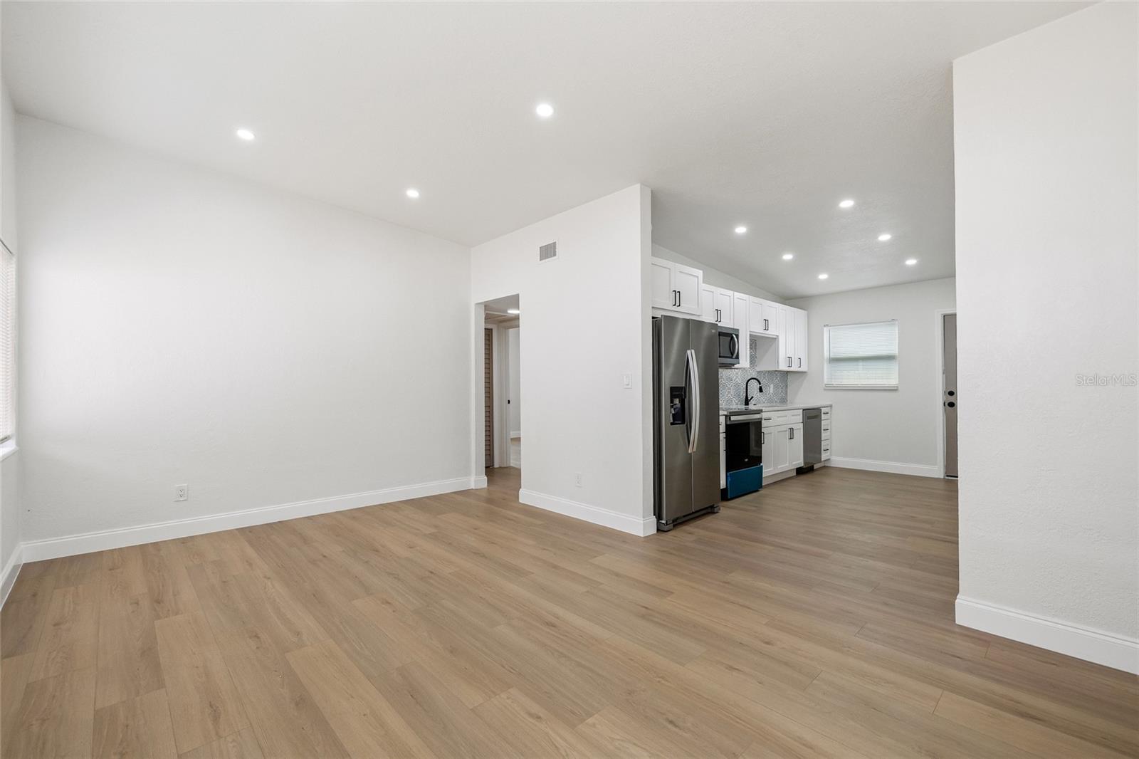 CRESTMONT - Residential