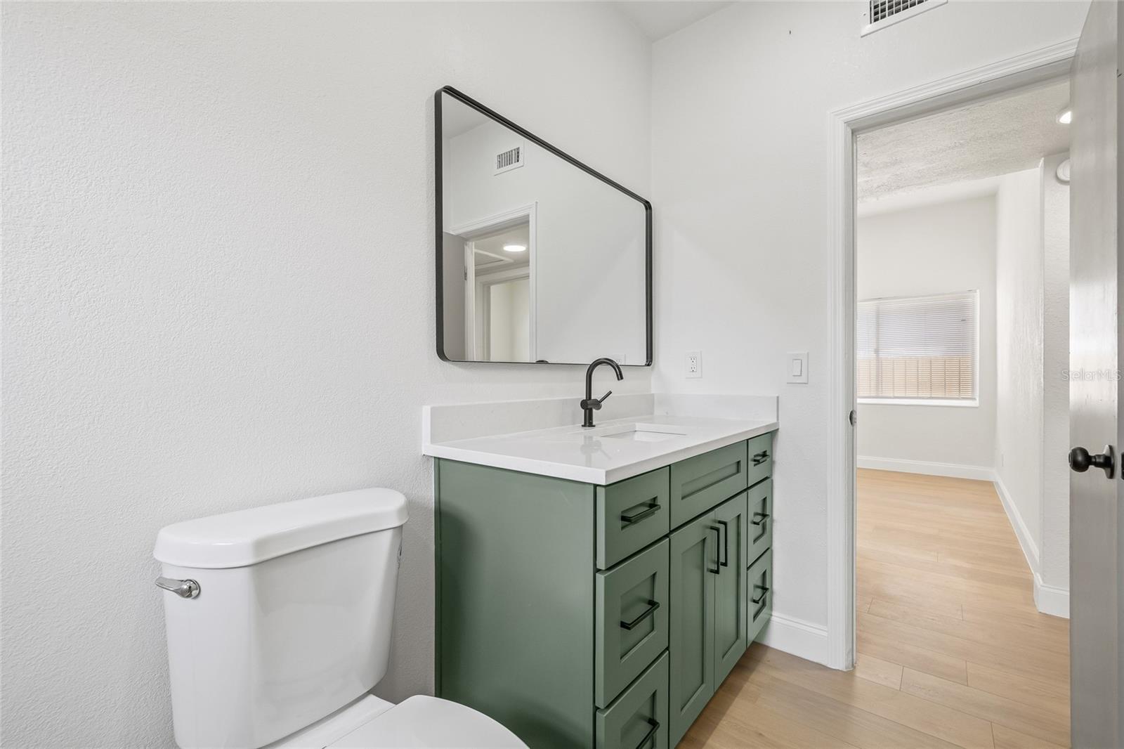 CRESTMONT - Residential