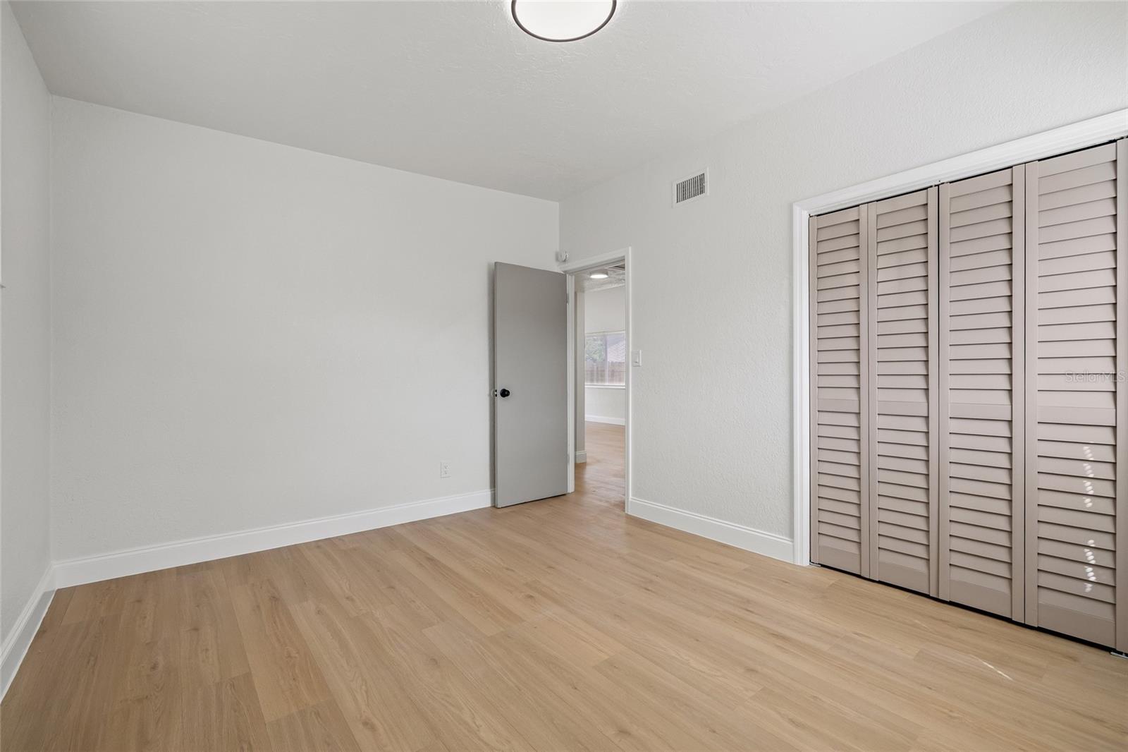 CRESTMONT - Residential