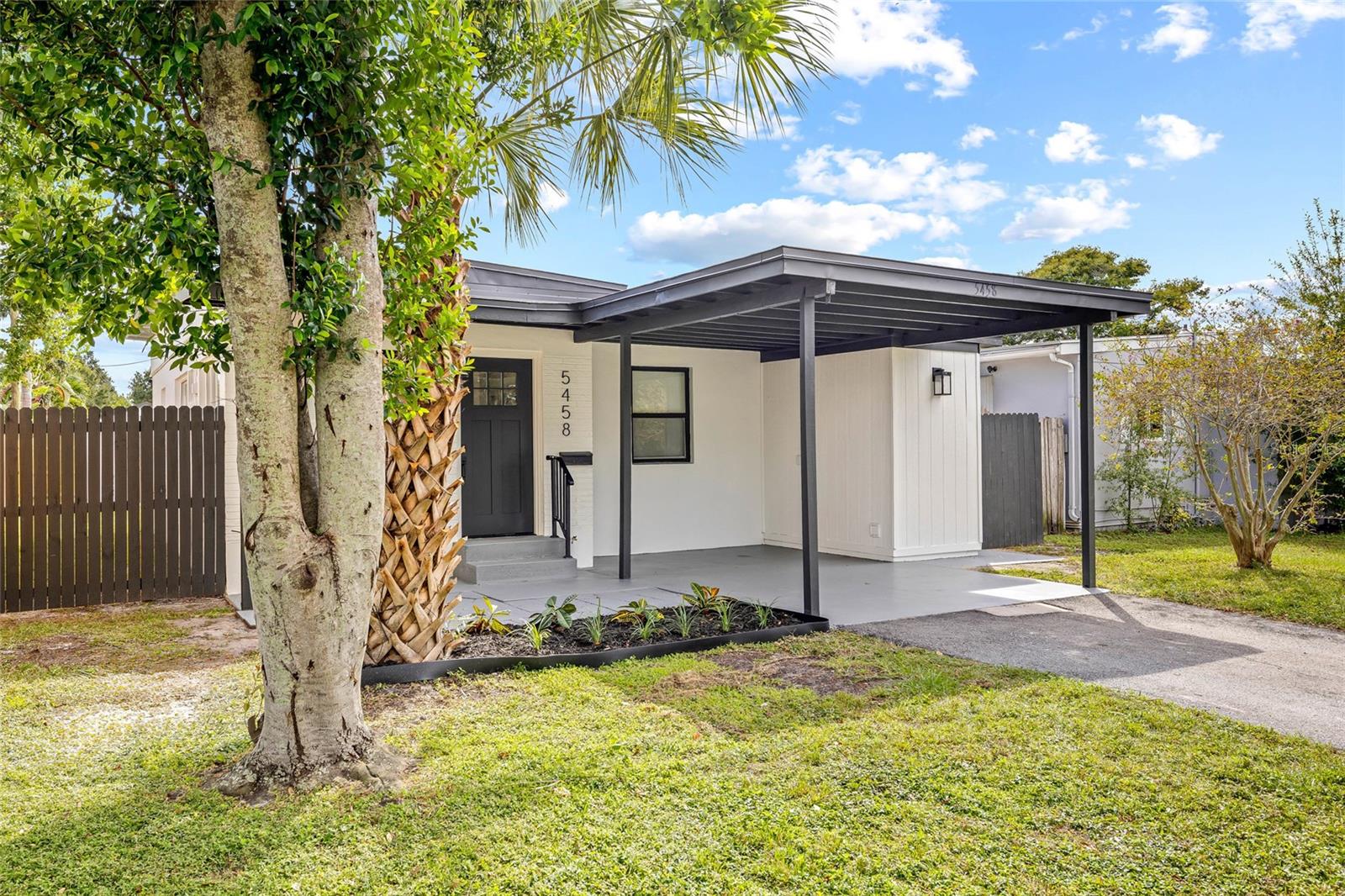 CRESTMONT - Residential
