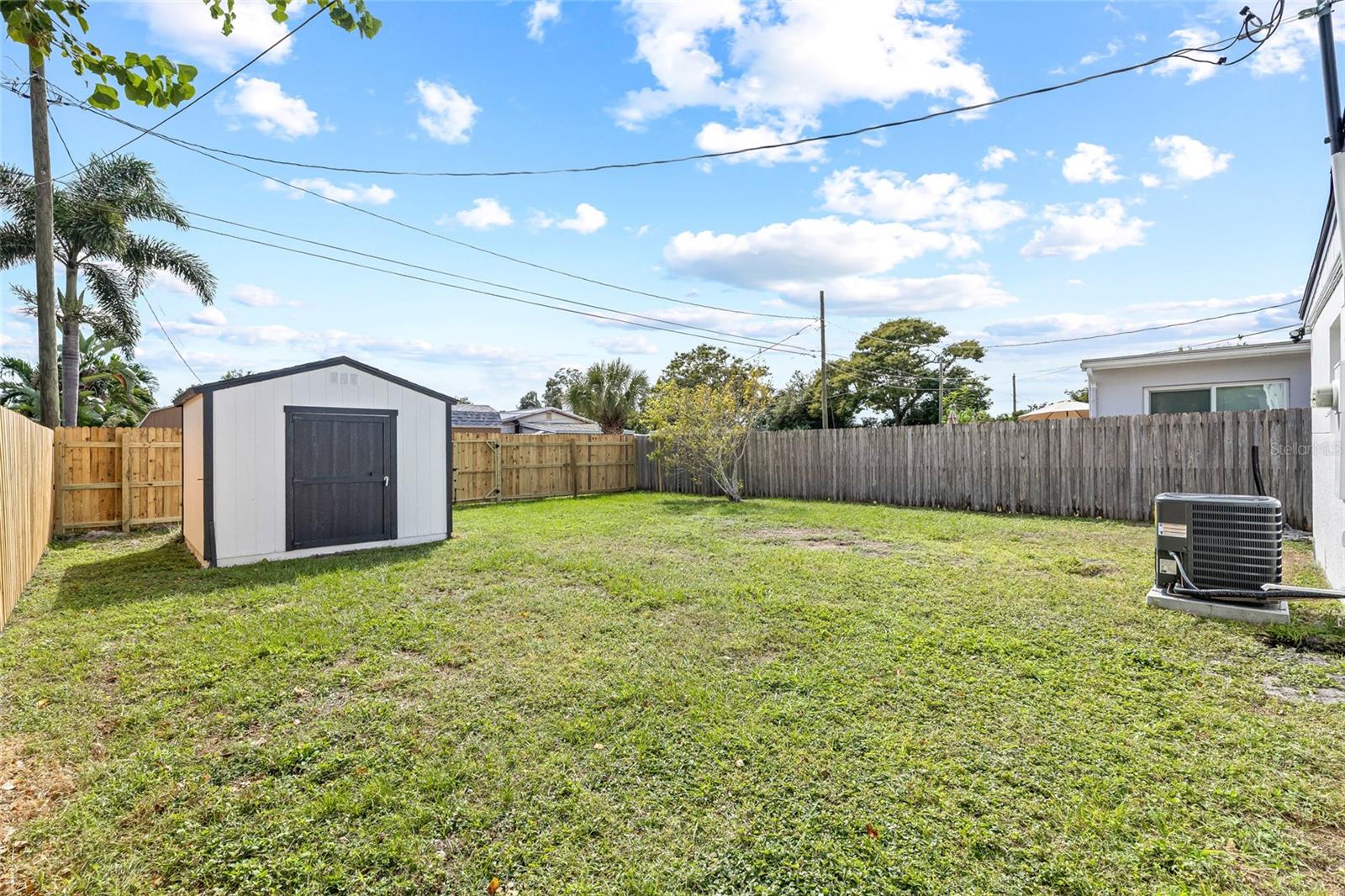 CRESTMONT - Residential