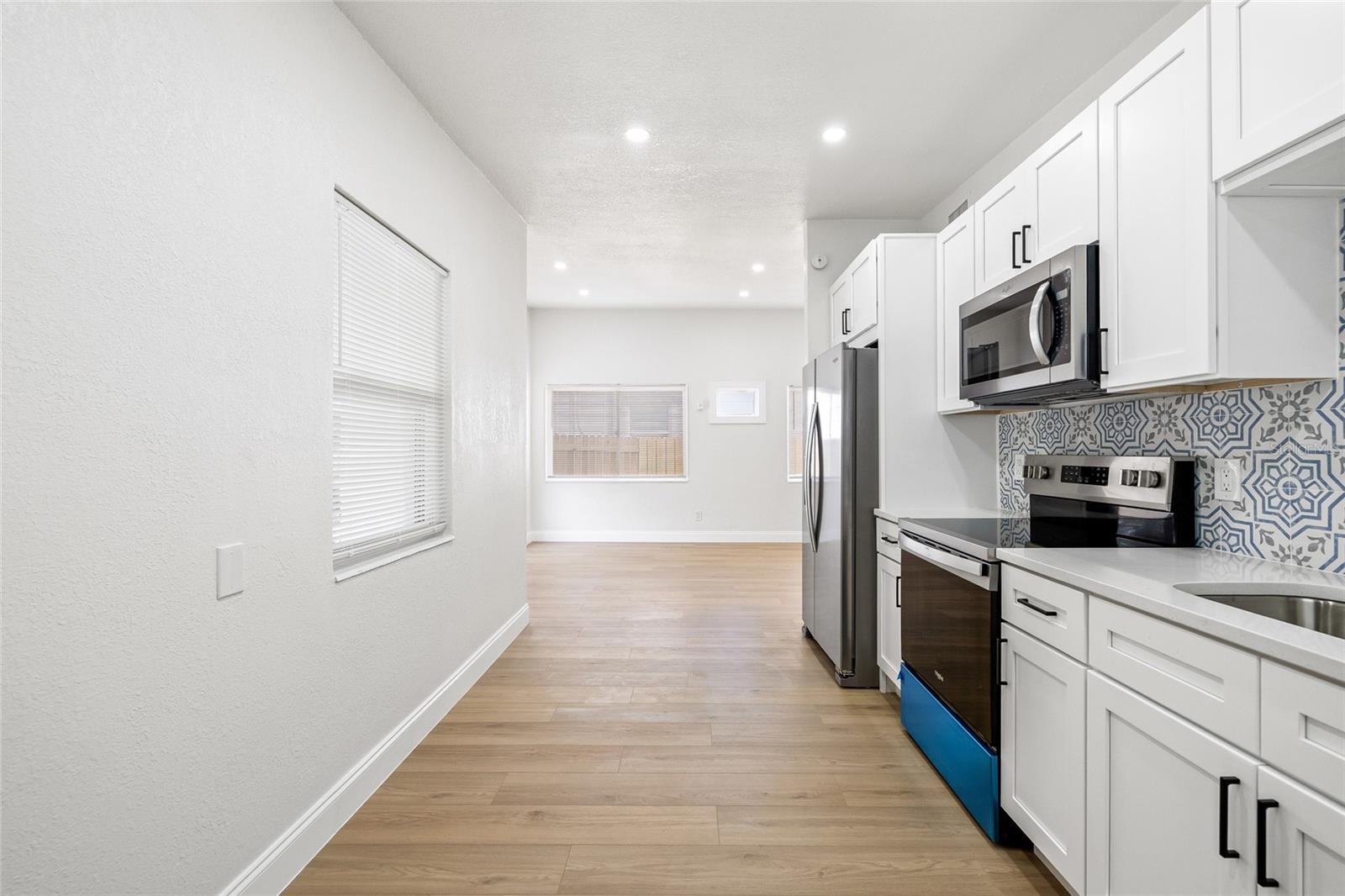 CRESTMONT - Residential