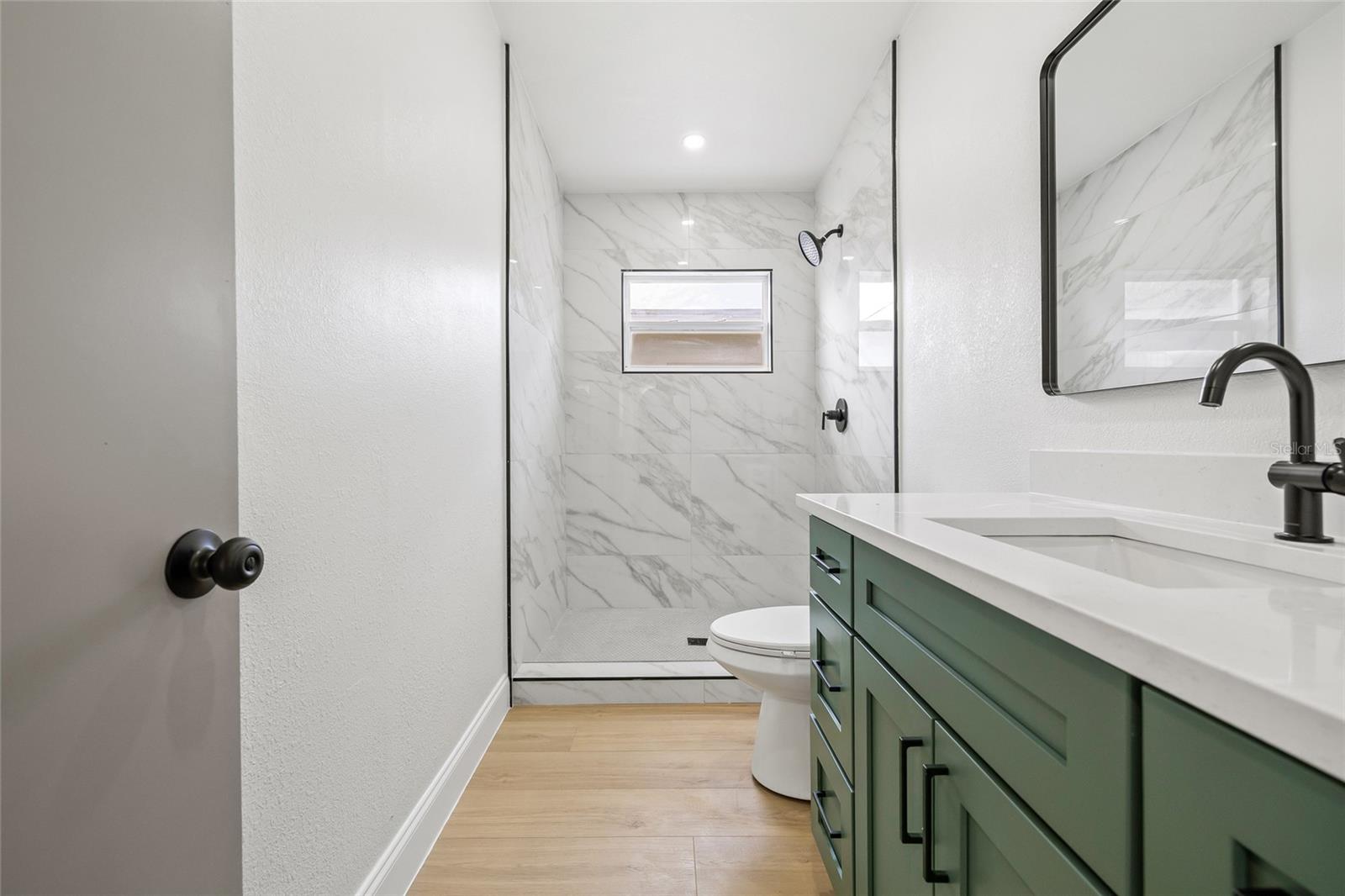 CRESTMONT - Residential