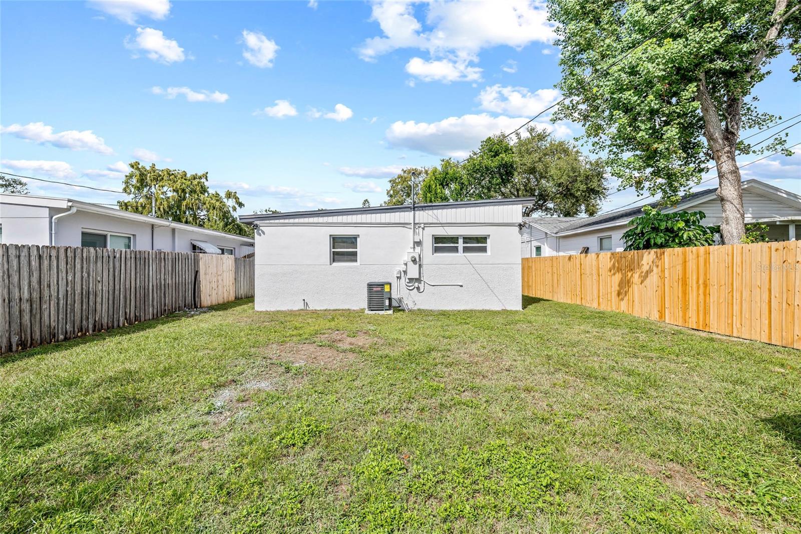 CRESTMONT - Residential