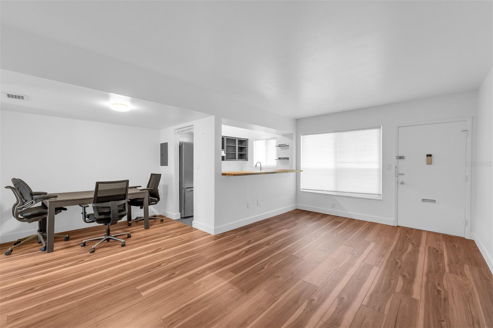 LAKE MAITLAND TERRACE APTS - Residential