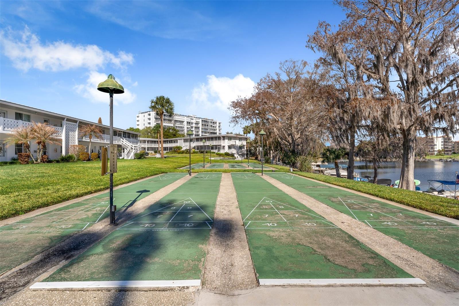 LAKE MAITLAND TERRACE APTS - Residential