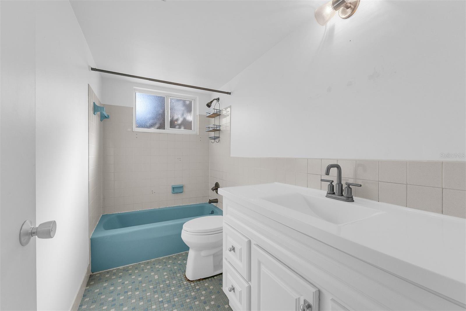 LAKE MAITLAND TERRACE APTS - Residential