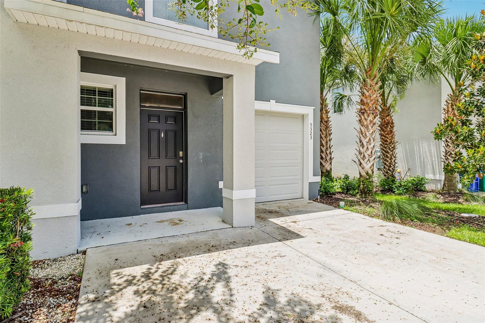 5323 LOBLOLLY LANE