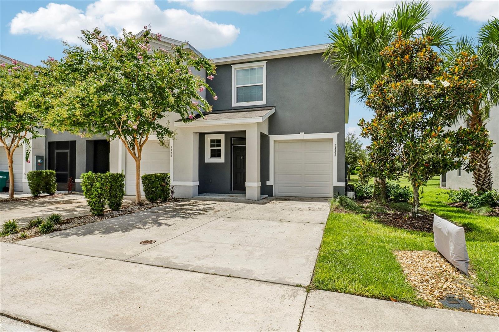5323 LOBLOLLY LANE