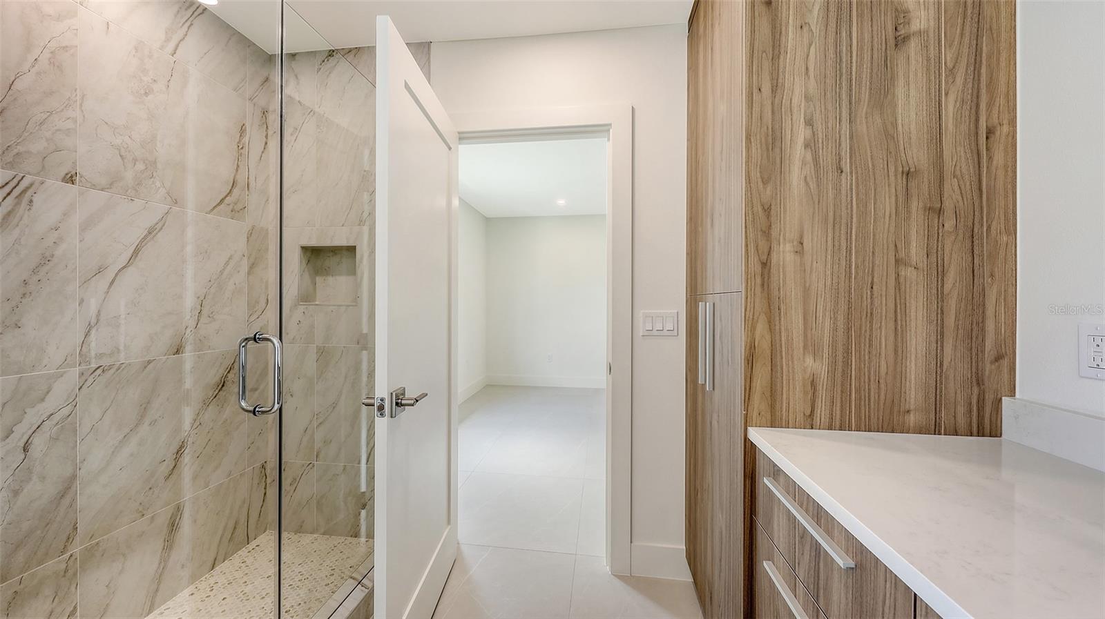 RUSTIC LODGE - Residential