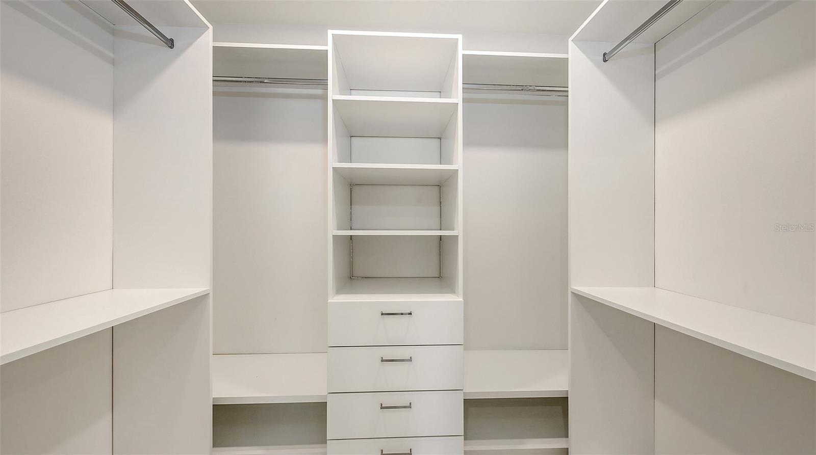 RUSTIC LODGE - Residential