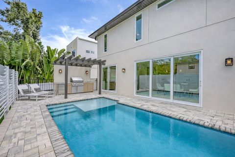 2590 FLOYD STREET SARASOTA FL 34239