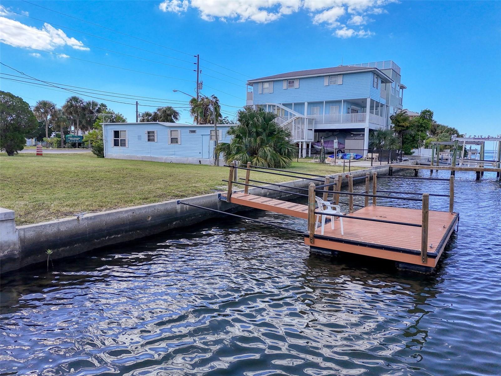 HUDSON BEACH ESTATES - Land