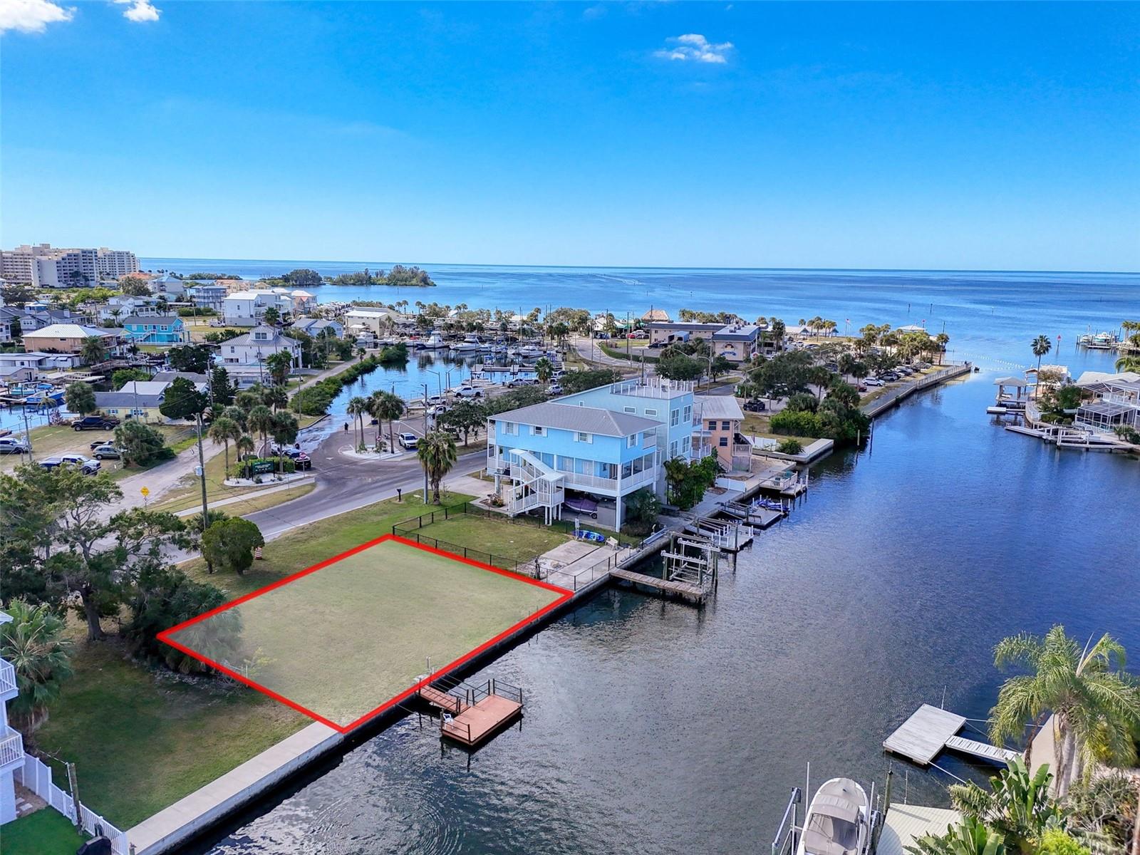 HUDSON BEACH ESTATES - Land