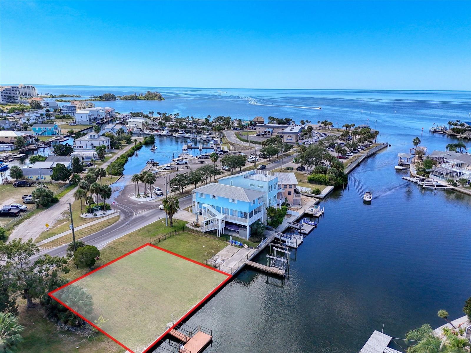 HUDSON BEACH ESTATES - Land