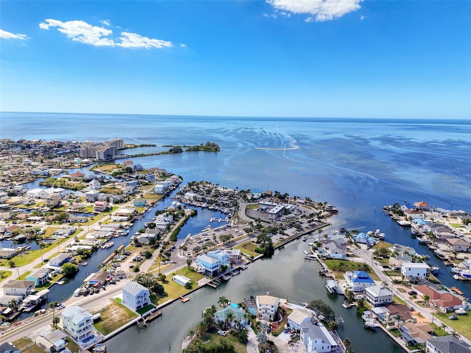 HUDSON BEACH ESTATES - Land