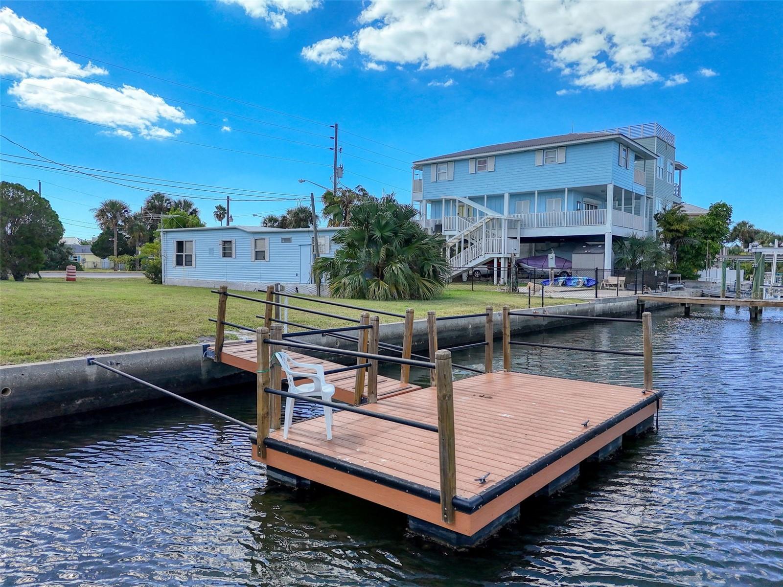 HUDSON BEACH ESTATES - Land